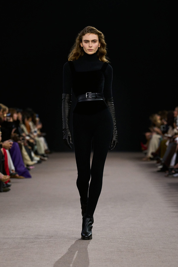 Untamed Heroine: Fall-Winter 2025 Fashion Show | Max Mara